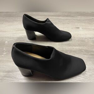 Donald Pliner Chelsie Black Crepe Booties with Patent Trim, Block Heels - 8.5